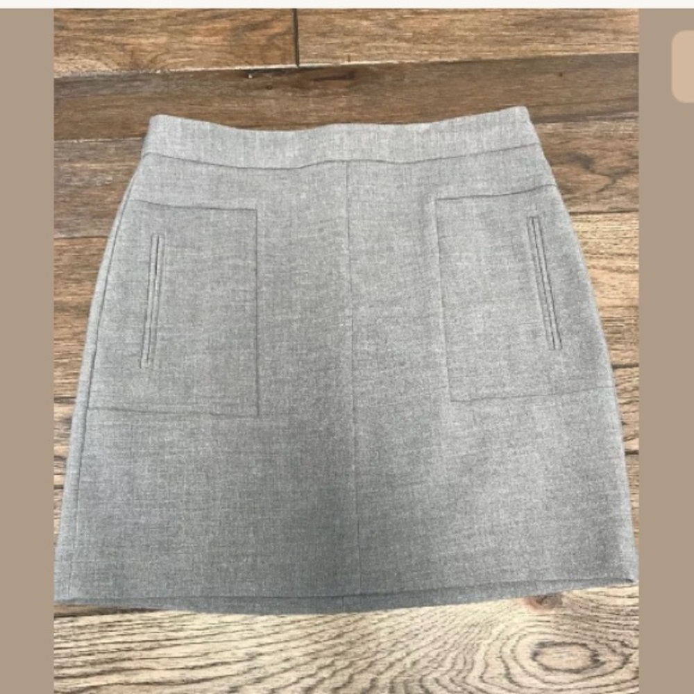 LOFT Women’s Petite Stretch Mini Skirt 2P